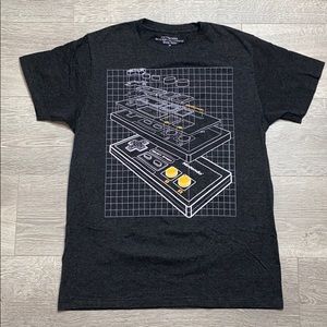 NWOT - Nintendo Graphic Tee